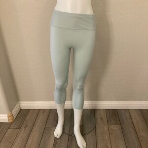 Domyos High Rise Mint Green Cropped Leggings Large